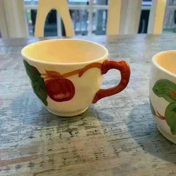 Franciscan Vintage Apple Pattern Tea / Coffee Cups 8 oz Set of 4 - Picture 5 of 8